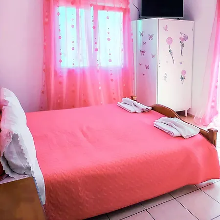 Dina's Flowers - Alonnisos Summer Havens Apartamento