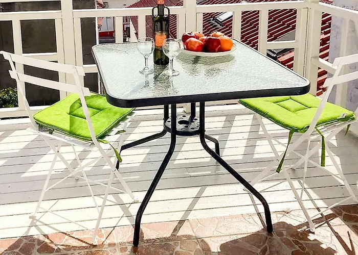 Dina's Flowers - Alonnisos Summer Havens Apartment *